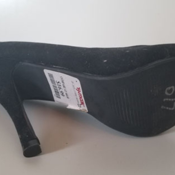 Shoes - Picture 2 of 2